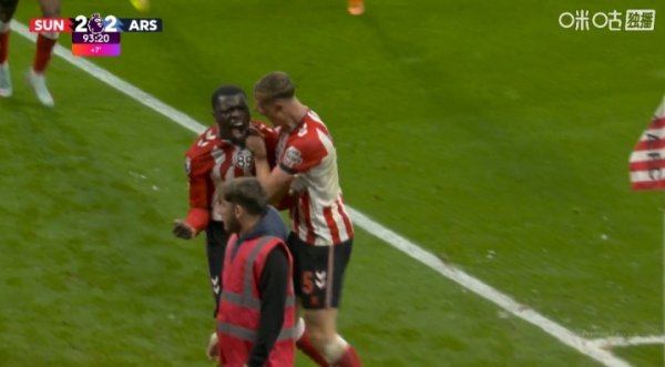 阿森纳被绝平！布罗比补时出色  侧勾破门扳平，拉亚出击未扑到